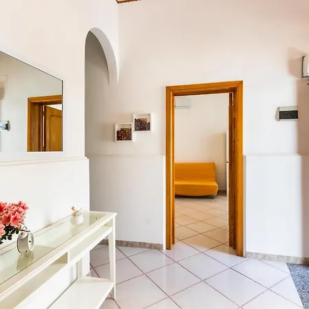 Paco House Avola